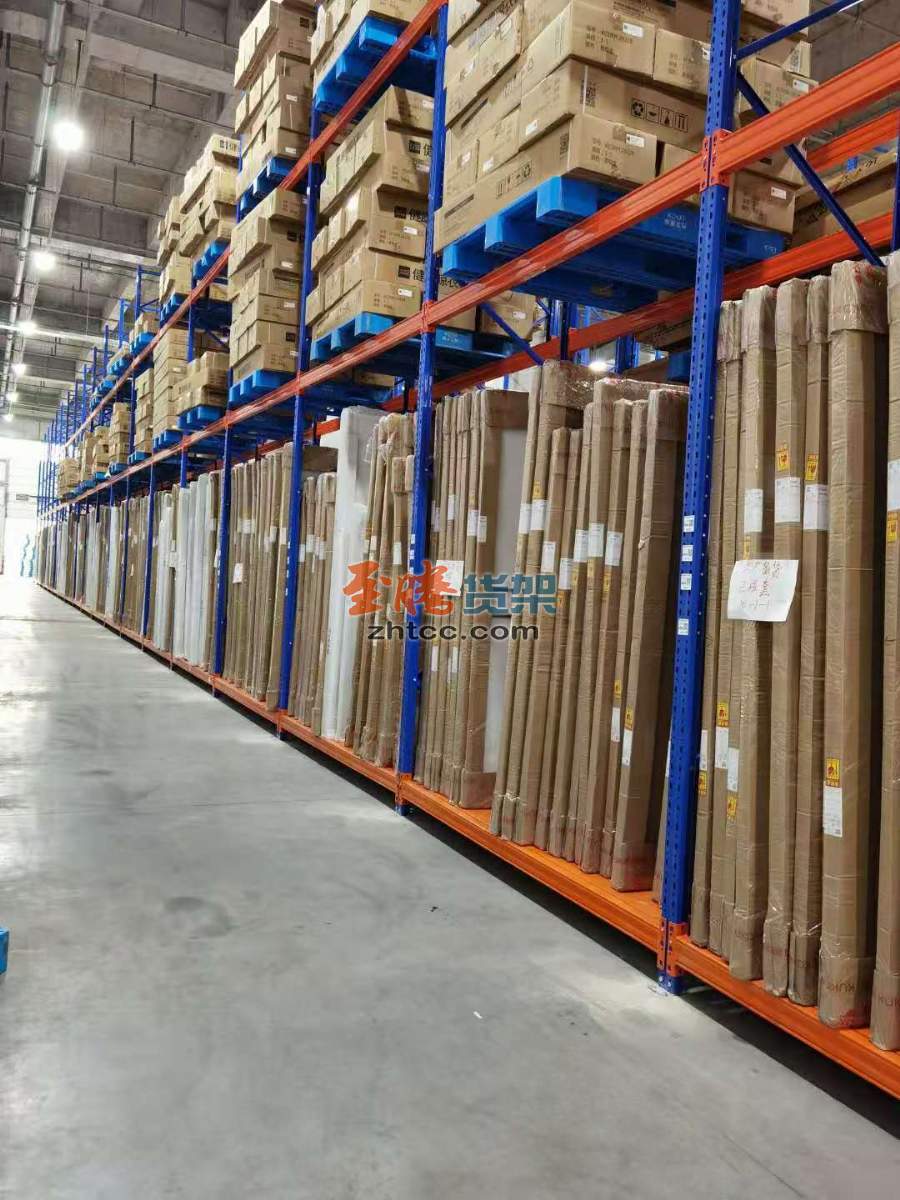 托盤貨架應(yīng)該如何選擇？