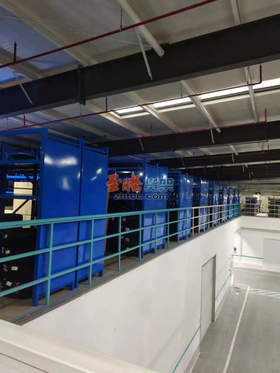 中型貨架帶側板